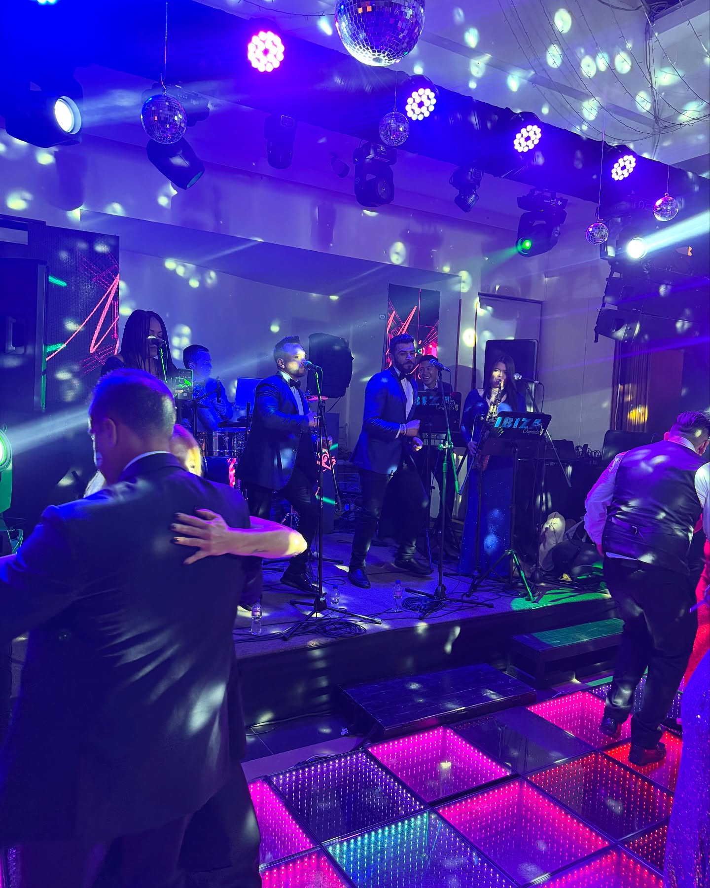 Ibiza Orquesta - show musical en vivo